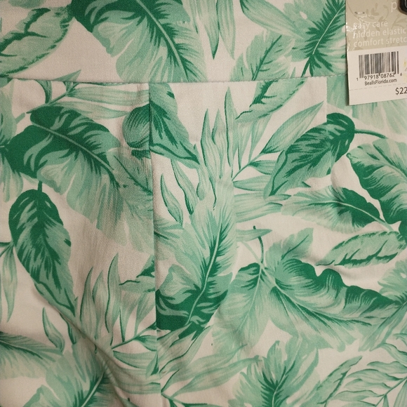 NWT Coral Bay Multi Color Floral Print Pull On Women's Capris Size 12P Set Of 2 - Picture 5 of 15